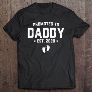 Promoted to daddy est 2020 new daddy shirt