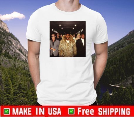 MAGIC JOHNSON WALKING INTO THE POSTERS 2020 T-SHIRT