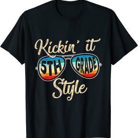 Back to school 5th Grade Vintage Kickin It 5th Grade Style Gift T-Shirt