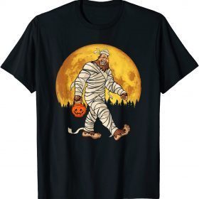 Bigfoot Mummy Costume Moon Halloween Funny Sasquatch DOTD 2021 T-Shirt