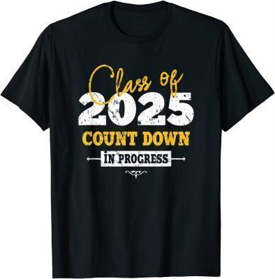Class Of 2025 Countdown - First Day, Back To School Freshman T-Shirt