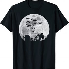 Halloween Full Moon Cemetery Graveyard Spooky Bats Night T-Shirt