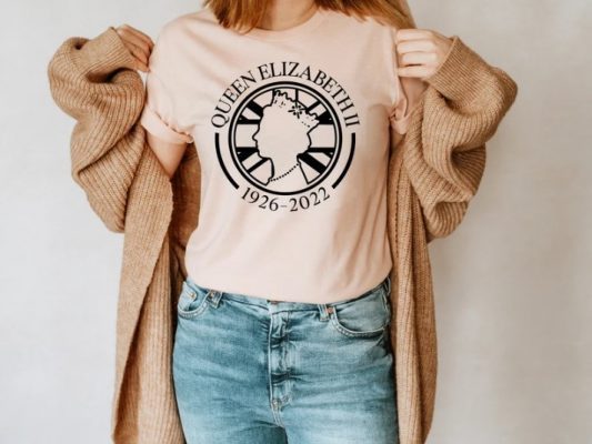 RIP Queen Elizabeth 1926-2022 T-Shirt