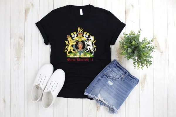 Royal Coat Of Arms ,RIP Queen Elizabeth T-Shirt