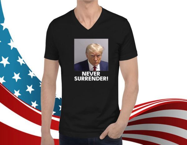 Trump Never Surrender Mug