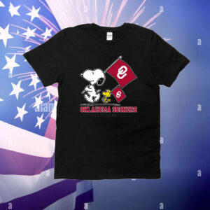 Snoopy Oklahoma Sooners Road To Oklahoma City flag T-Shirt