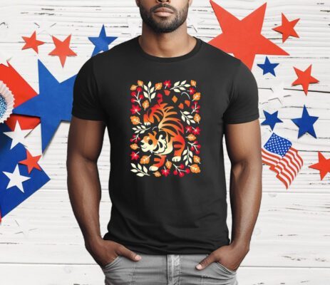 Tiger cute autumn T-Shirt