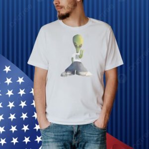 Save earth alien Shirt