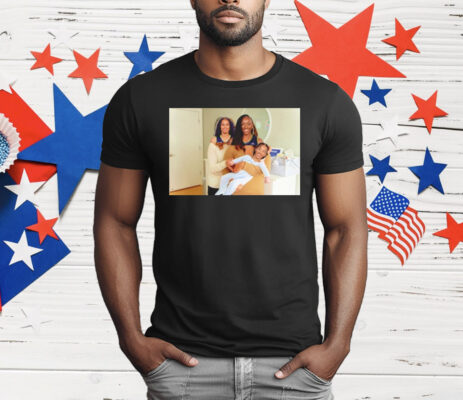 Nneka Ogwumike And Skylar Diggins-Smith Hug Baby Gabby Williams T-Shirt